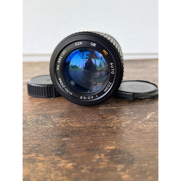 Auto Zoom Lens 70-210mm F4.0-5.6 MC Made In Korea With Front & Rear Caps P3 - Picture 1 of 4